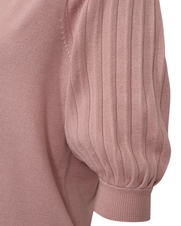 Freequent Pullover